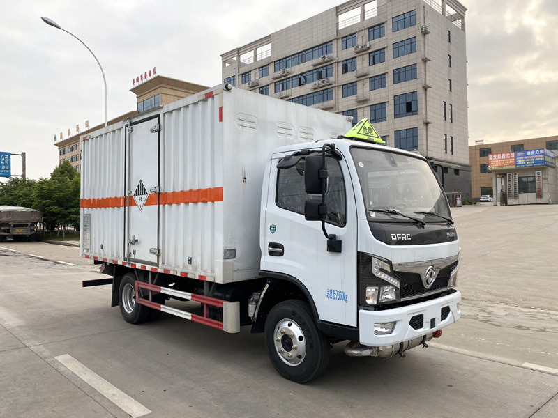 雜項(xiàng)危險(xiǎn)物品廂式運(yùn)輸車，廂式運(yùn)輸車，楚勝汽車集團(tuán)